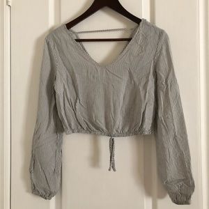 Cropped stripped top with low back and detail